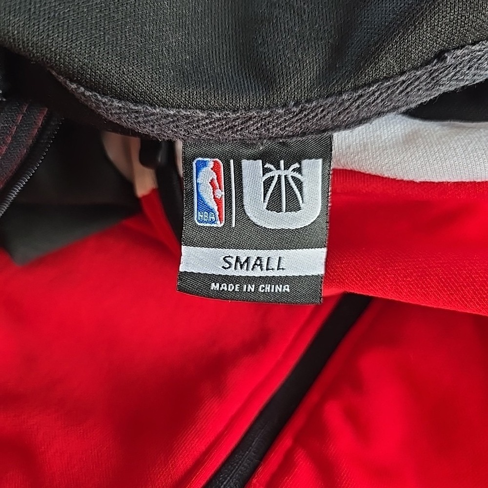 NBA Full-zip Chicago Bulls Track Jacket‎ Retro Chicago Bulls Spellout Size S - Picture 12 of 16
